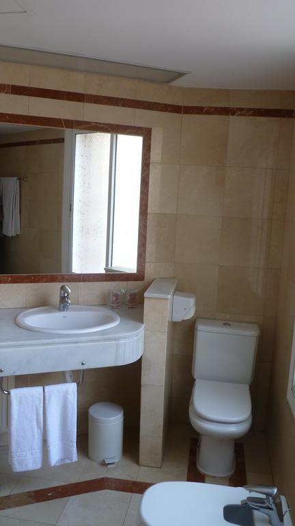 Regencia Colon Hotel Barcelona Kültér fotó